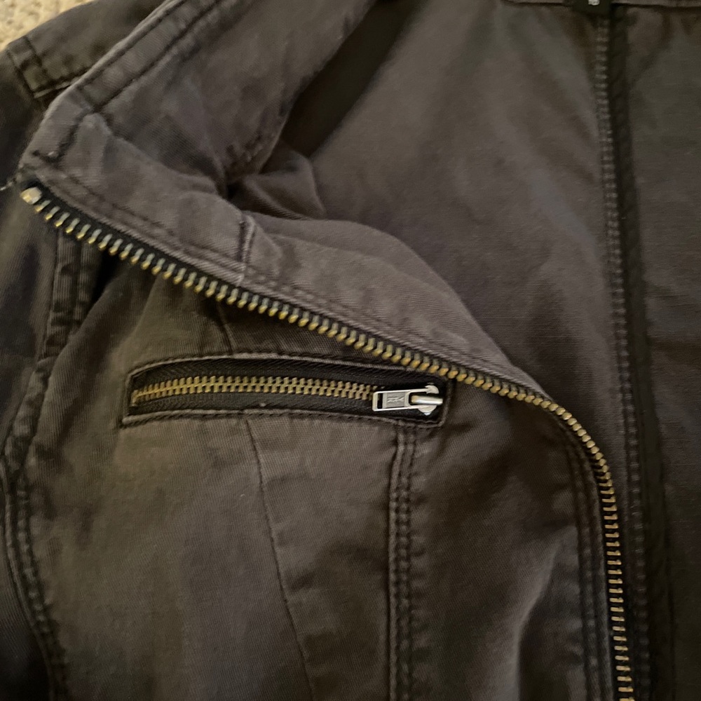 Express Jacket - Picture 2 of 3